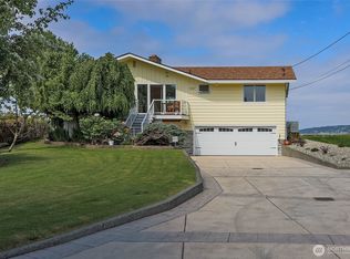 1287 Gerdes Rd, Camano Island, WA 98282