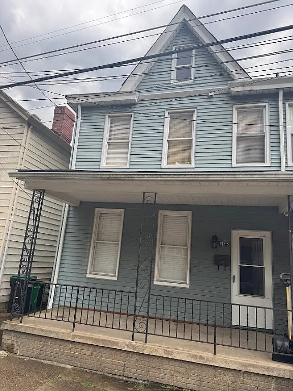 1713 S Canal St photo 1