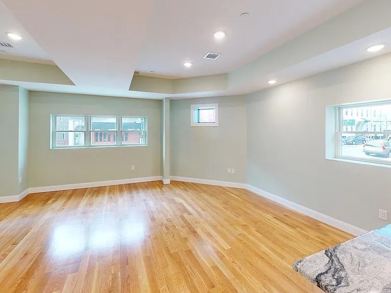 200 L St #1 — Photo 7