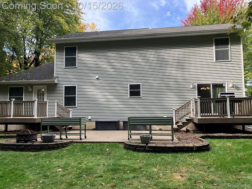 2752 E Lake Dr, photo 4
