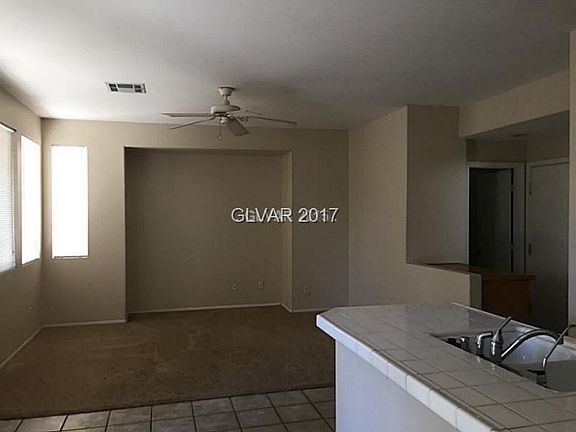 5th image of 621 Elliot Peak Ave #0