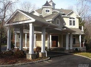 5 Mill Rd, Huntington, NY 11743