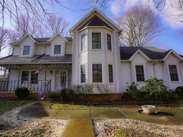 3926 Orange Wood Way, Uniontown, OH 44685