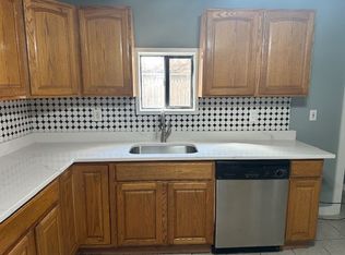 20 Hancock St, Worcester, MA 01610