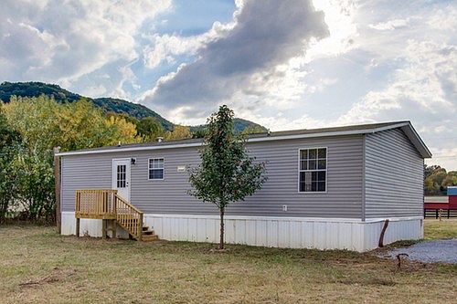 5th image of 146 Tittle Cir