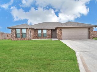 106 Mulberry Ln, Elk City, OK 73644