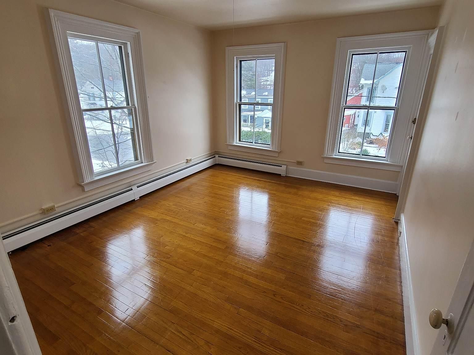 103 Meadow St 2, Winsted, CT 06098 Zillow