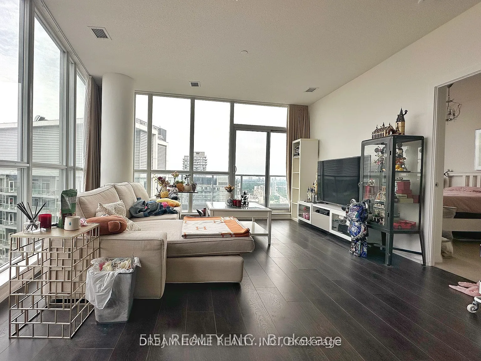 2 bed, $2,900 — Photo 3