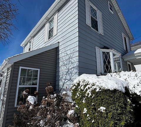 5th image of 123 Tyler Ave