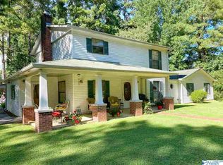 22904 Highland Dr, Athens, AL 35613