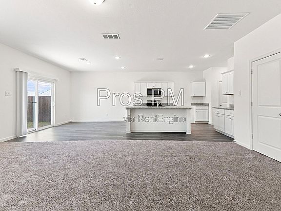 3rd image of 6520 Calico Ln