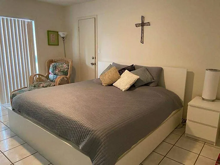 3500 Carmen Ave #405 — Photo 3
