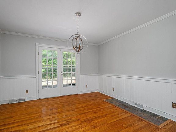 5th image of 62 Dogwood Acres Trl