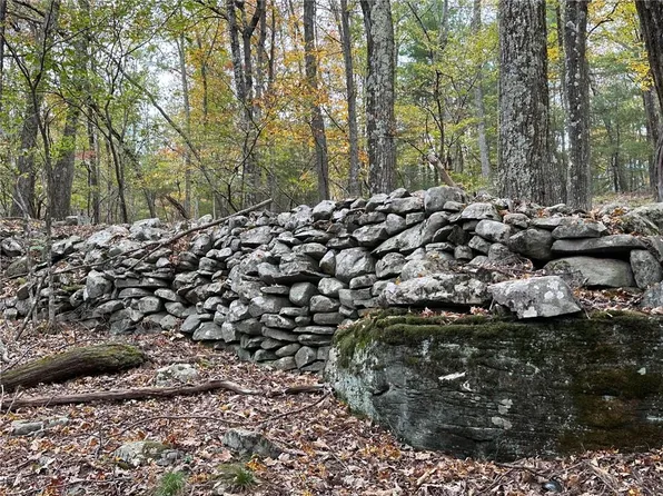 Oak Ridge Road, Ellenville, NY 12428