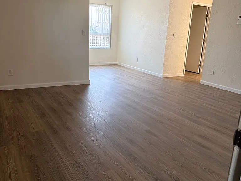 236 Kennedy St — Photo 1