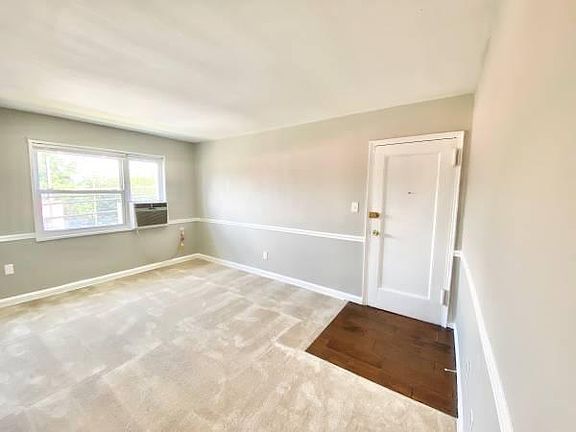 2nd image of 2243 Huntington Ave APT 304