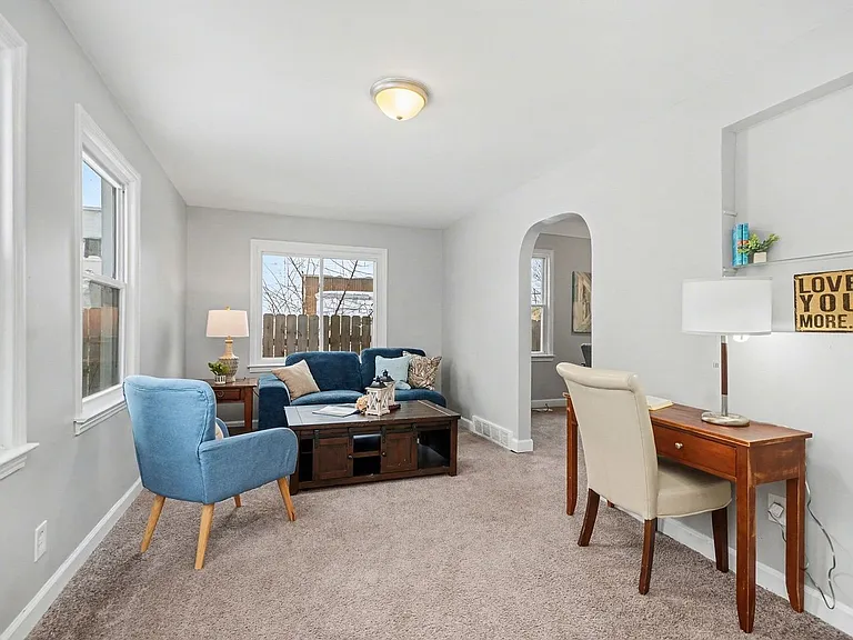 20801 Elroy Ave — Photo 4