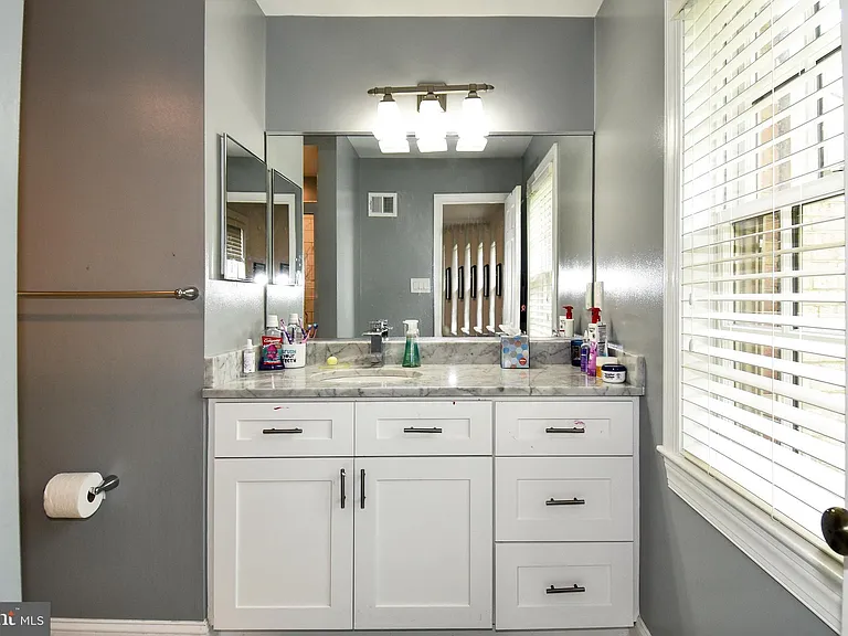 5153 Westbard Ave #15 — Photo 30