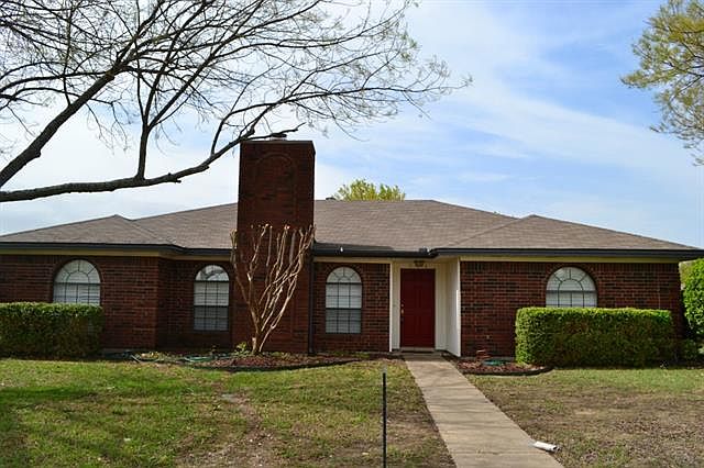 1st image of 928 Baxter Dr