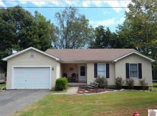 5870 Majestic Oak Dr, Paducah, KY 42003