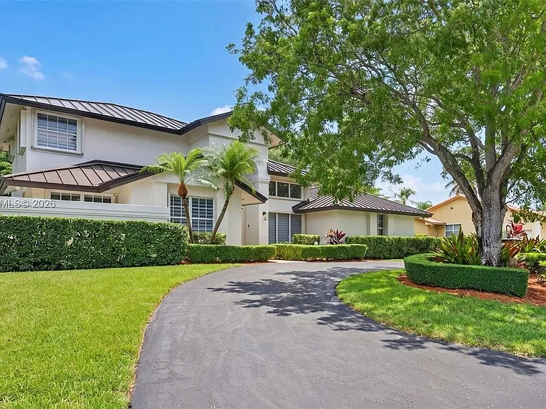 8224 SW 178th Ter — Photo 4