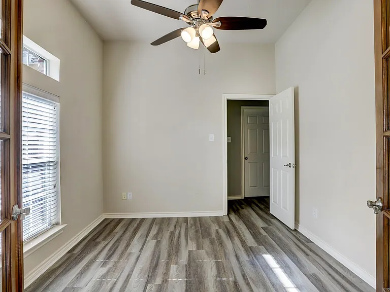 10606 Badger Canyon Dr — Photo 4