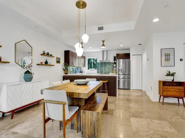 1110 NE 17th Way, Fort Lauderdale, FL 33304