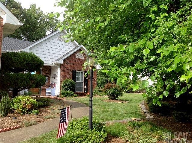 1st image of 1417 34th Avenue Ln NE