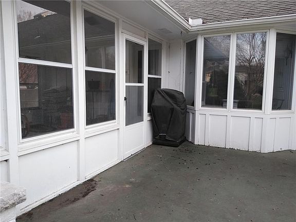 2nd image of 4338 Stonecrest Dr