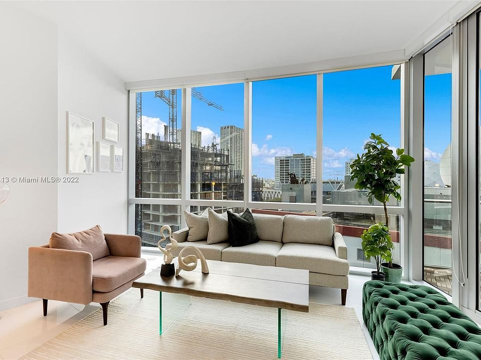 1st image of 851 NE 1st Ave #1010
