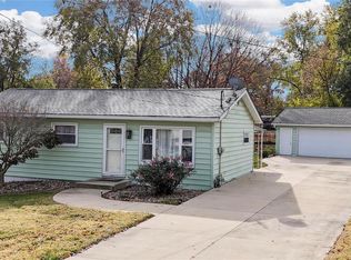 6 Eberhart Dr, Caseyville, IL 62232