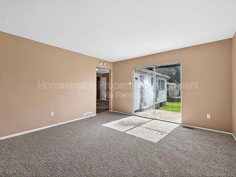 1310 Petite Dr — Photo 19