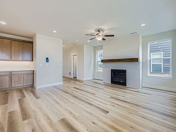 Plan C302 Representative Photo