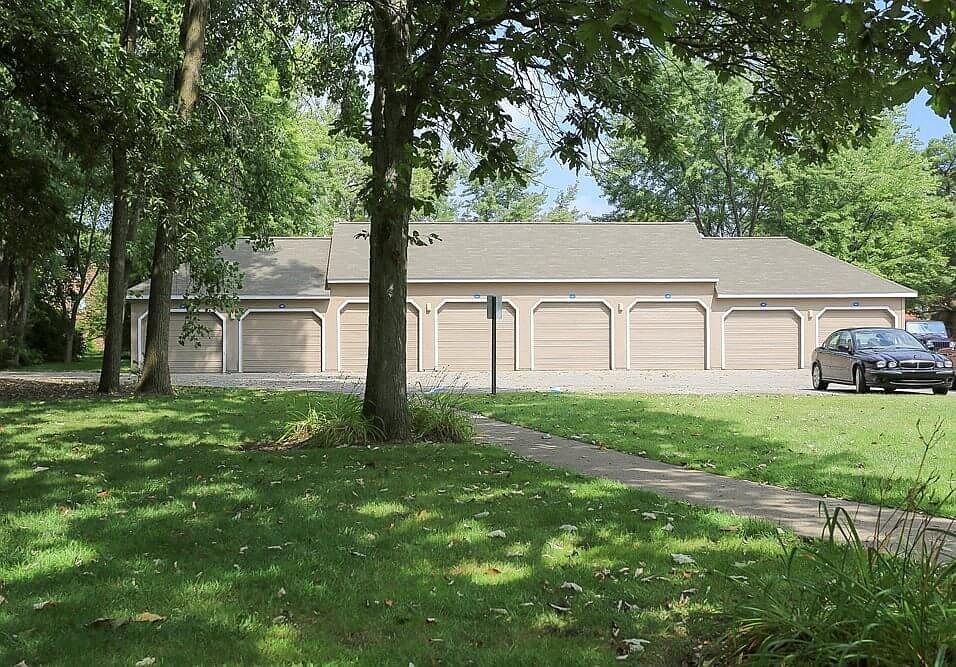 525 W Highland Rd # 302, photo 18