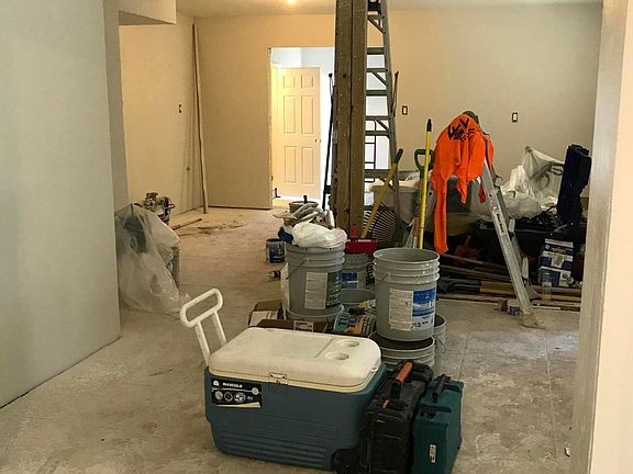 4th image of 5718 PERCH Drive N