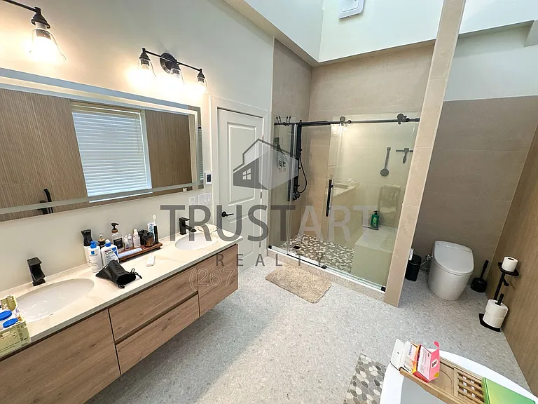 183 W Norris St — Photo 9
