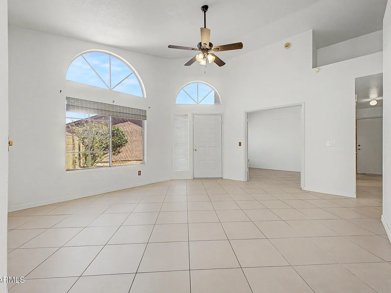 3 bed, 2.0 bath, 1103 sqft, $1,850 — Photo 3