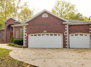 580 E Jackson St, Ozark, MO 65721