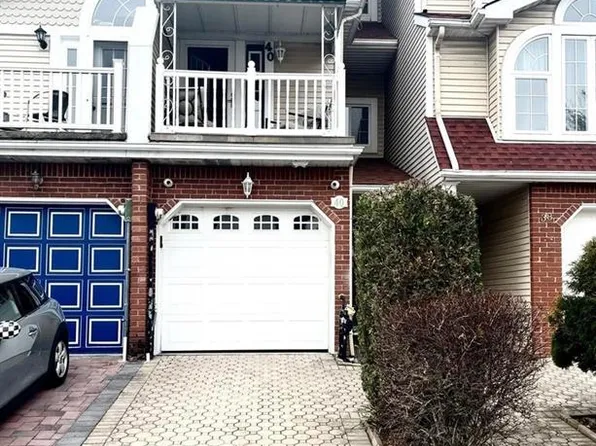 40 Chesebrough St, Staten Island, NY 10312
