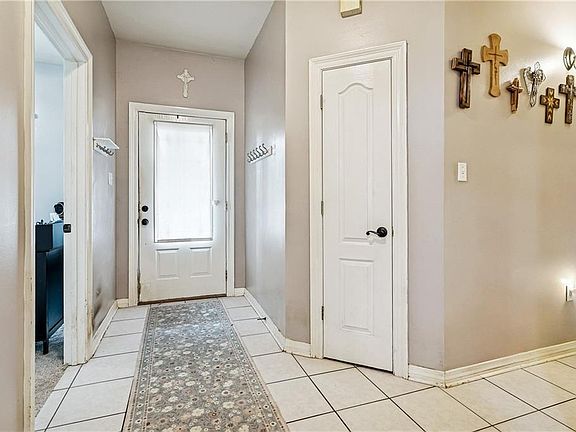 2nd image of 40042 Emerald Dr #B