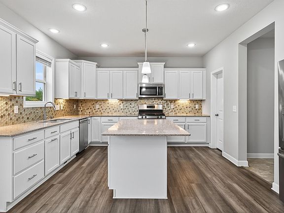 5th image of 7450 Ridge Creek Trl