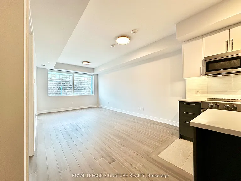 664 Spadina Ave #210 — Photo 4