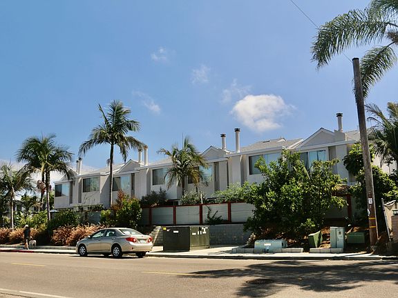 3rd image of 125 Hillcrest Dr #16