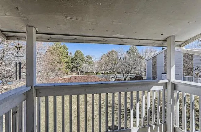 2 bed, 945 sqft, $1,950 — Photo 2