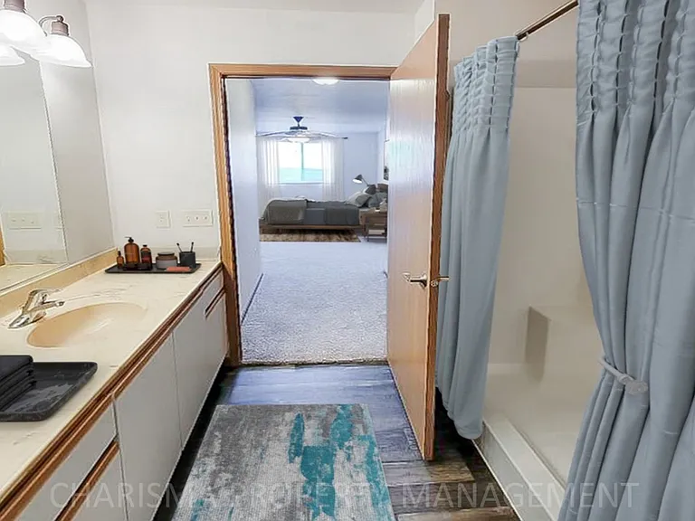 906 N Western Ave #911 — Photo 27