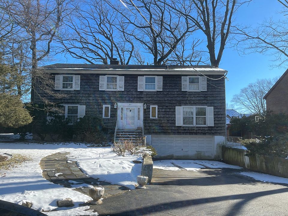1st image of 4 Coverly Ave N