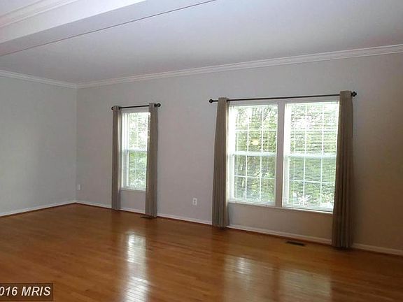 3rd image of 43389 Chokeberry Sq