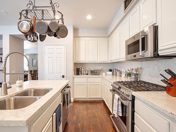 2nd image of 40083 Stowe Rd