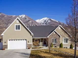 10216 N Bristlecone Way, Cedar Hills, UT 84062