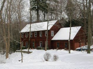 1210 Stockbridge Rd, Webster, NY 14580